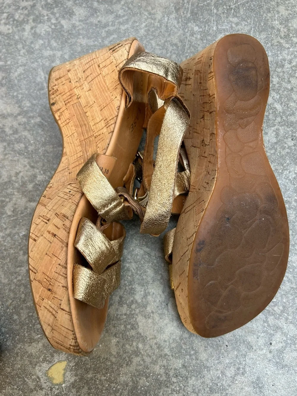 Vintage Kork-Ease platform sandals